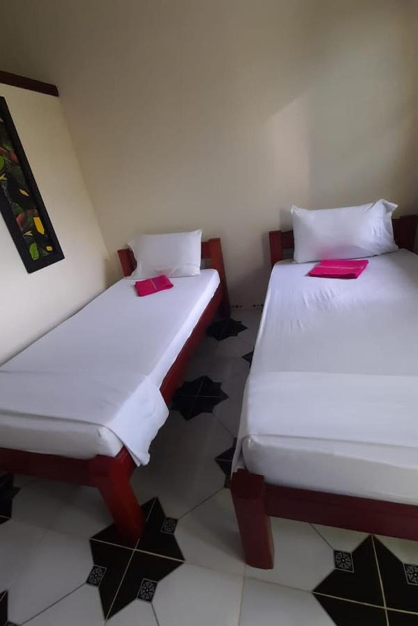 Wikungo Hotel Puerto Nariño Exteriör bild